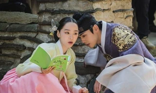 "Hoàng thượng" Kim Jung Hyun giờ đã là hoa có chủ, tiếc rằng không phải "Mr. Queen"