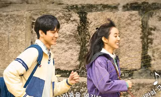 Đưa Em Đi Tìm Mối Tình Đầu: Cười xỉu với màn truy tìm "crush" Ong Seung Woo của nữ chính