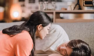 Rating của "Hometown Cha Cha Cha" tập 10 tăng vọt nhờ Shin Min Ah đã chịu tỏ tình