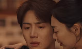 Hometown Cha Cha Cha tập 14: Kim Seon Ho bất ngờ bị vạch trần tội lỗi gây ra trong quá khứ