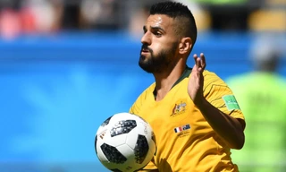 Ngôi sao hàng thủ Australia vắng mặt trận gặp Việt Nam vì bão tuyết