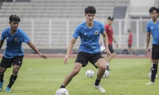 ĐT Indonesia 'cầu cứu' đại sứ quán để ngôi sao Baggott kịp đá trận gặp Việt Nam