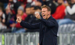 HLV trẻ tuổi hơn cả Neuer lập kỳ tích ở Bayern Munich