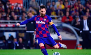 Barcelona thiệt hại 137 triệu euro vì để Messi ra đi