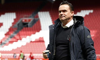 Mục tiêu của MU mất việc vì nhắn tin gạ gẫm đồng nghiệp nữ