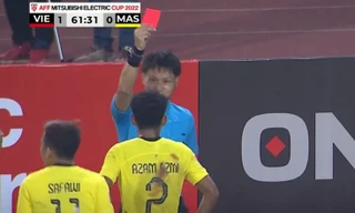  Hậu vệ Malaysia chơi xấu Văn Hậu bị cấm thi đấu 2 trận, phạt 1.000 USD 