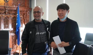 Dư luận Indonesia nổi sóng vì HLV Shin Tae-yong bị lãnh đạo LĐBĐ xúc phạm