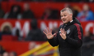 HLV Solskjaer 'ngoan cố' đòi tiếp tục dẫn dắt MU sau trận thua Man City