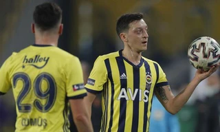 Mesut Ozil bất ngờ sang Đông Nam Á thi đấu