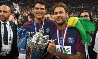 Thiago Silva 'dụ dỗ' Neymar khoác áo Chelsea 