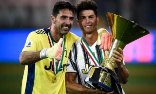 Thủ thành Buffon tiếp tục thi đấu đến năm 46 tuổi