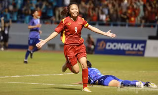 Tiền đạo Huỳnh Như sang châu Âu thi đấu