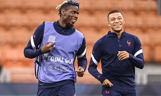 Mbappe chính thức lên tiếng về tin 'bị Pogba yểm bùa' 
