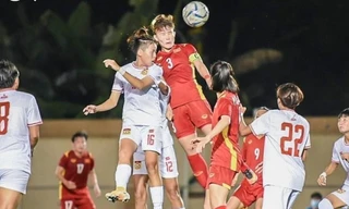 Nữ Việt Nam thắng đậm Lào nhờ 'dự bị hàng khủng' 