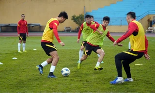 ĐT Trung Quốc: Không có chuyện phải thay đồ lộ thiên trên sân Hàng Đẫy