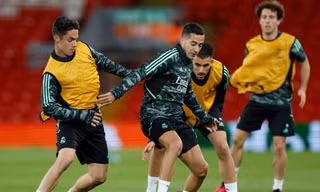 CĐV Liverpool chơi xấu Real Madrid trước đại chiến Champions League 