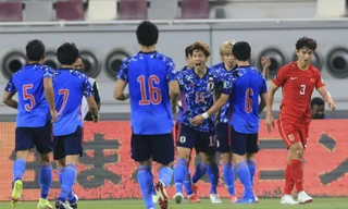 Báo Trung Quốc chửi mắng đội nhà: Không sút được cú nào, đừng mơ đi World Cup