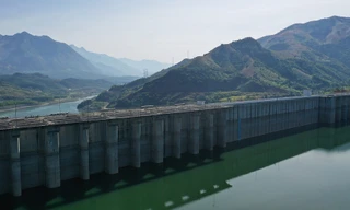 Nhà máy thủy điện lớn nhất thế giới có tên là gì?