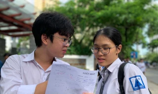 Đề Toán tốt nghiệp khó hơn năm ngoái, liệu có còn mưa điểm 10?