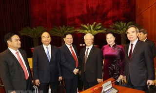 Hình ảnh bế mạc Hội nghị Trung ương 13