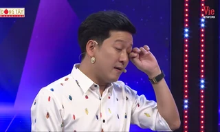 Trường Giang bật khóc kể về 12 năm đi học phải xin ăn hàng xóm