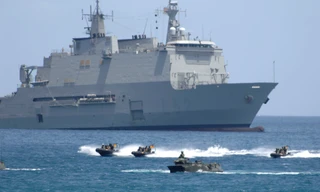 Bẻ gãy cuồng vọng 'diều hâu' ở Biển Đông thế nào?