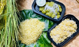 Làng Mễ Trì 'đỏ lửa', rộn ràng nhịp chày giã cốm