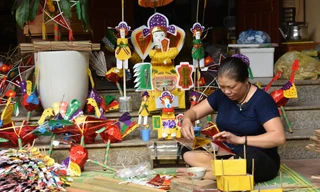 Nghệ nhân cuối cùng làm đèn Trung thu làng Hậu Ái