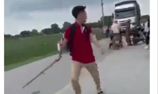 Bắt hai nam sinh chém bạn cùng trường thương tật 52%