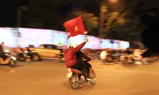 Cảnh sát trắng đêm chống đua sau chiến thắng của Việt Nam trước UAE