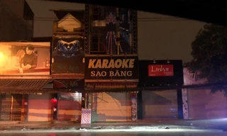 Tạm đình chỉ Chủ tịch phường để quán karaoke hoạt động giữa dịch COVID-19