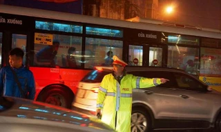 Yêu cầu lãnh đạo công an hạn chế họp, xuống đường chống ùn tắc