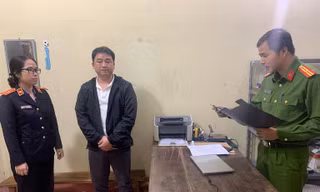 Bắt ông chủ người nước ngoài mua bán trái phép hóa đơn 