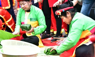 Về Hải Dương xem hội thi gói bánh chưng, giã bánh dày