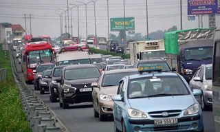 Cao tốc Pháp Vân tê liệt sau kỳ nghỉ lễ dài ngày