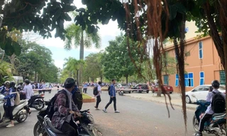 Nam sinh Đại học Hàng hải rơi từ tòa nhà cao tầng xuống đất tử vong