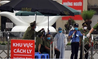 Lập chốt bảo vệ, siết chặt an ninh quanh Bệnh viện Bạch Mai