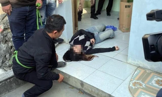 Bị can diễn tả lại quá trình gây án, giấu xác phi tang. Ảnh: CAHP