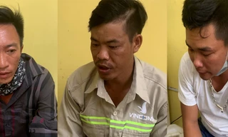 Ba đối tượng trả công cho người lao động bằng ma túy tại cơ quan công an tỉnh Hưng Yên.