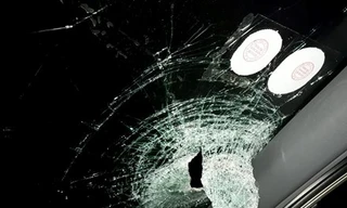 Yêu cầu công an xác minh vụ ô tô bị ném đá trên cao tốc
