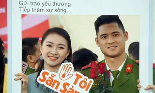Dàn người đẹp cùng hàng nghìn học viên cảnh sát hiến máu cứu người