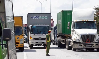 Hải Phòng sẽ dán logo Đỏ - Vàng Xanh để kiểm soát phương tiện vận tải hàng hóa đến từ vùng dịch.