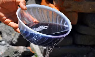 Làng 'đói' nước sạch giữa Hà Nội