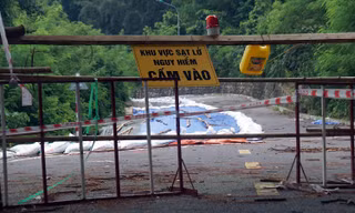 Cận cảnh tuyến đường du lịch ở Đồ Sơn bị phong tỏa