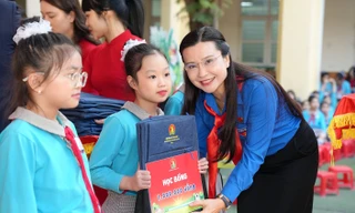 Thiếu nhi cả nước thi đua chào mừng kỷ niệm 50 năm ngày giải phóng miền Nam 