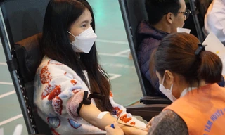 Sinh viên Đại học Hải Phòng hào hứng hiến máu cứu người dịp cận Tết