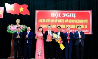 Hà Tĩnh bắt đầu sáp nhập các phòng, ban Đảng và chính quyền