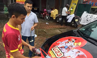 Quê nhà trung vệ Tiến Dũng rực cờ đỏ trước bán kết Việt Nam - Hàn Quốc