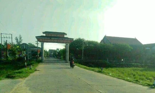 Con đường vào xã Kỳ Phú, nơi người dân nghe tiếng nổ 