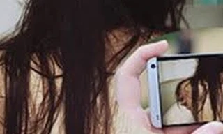 Dùng clip sex tống tình gái có chồng